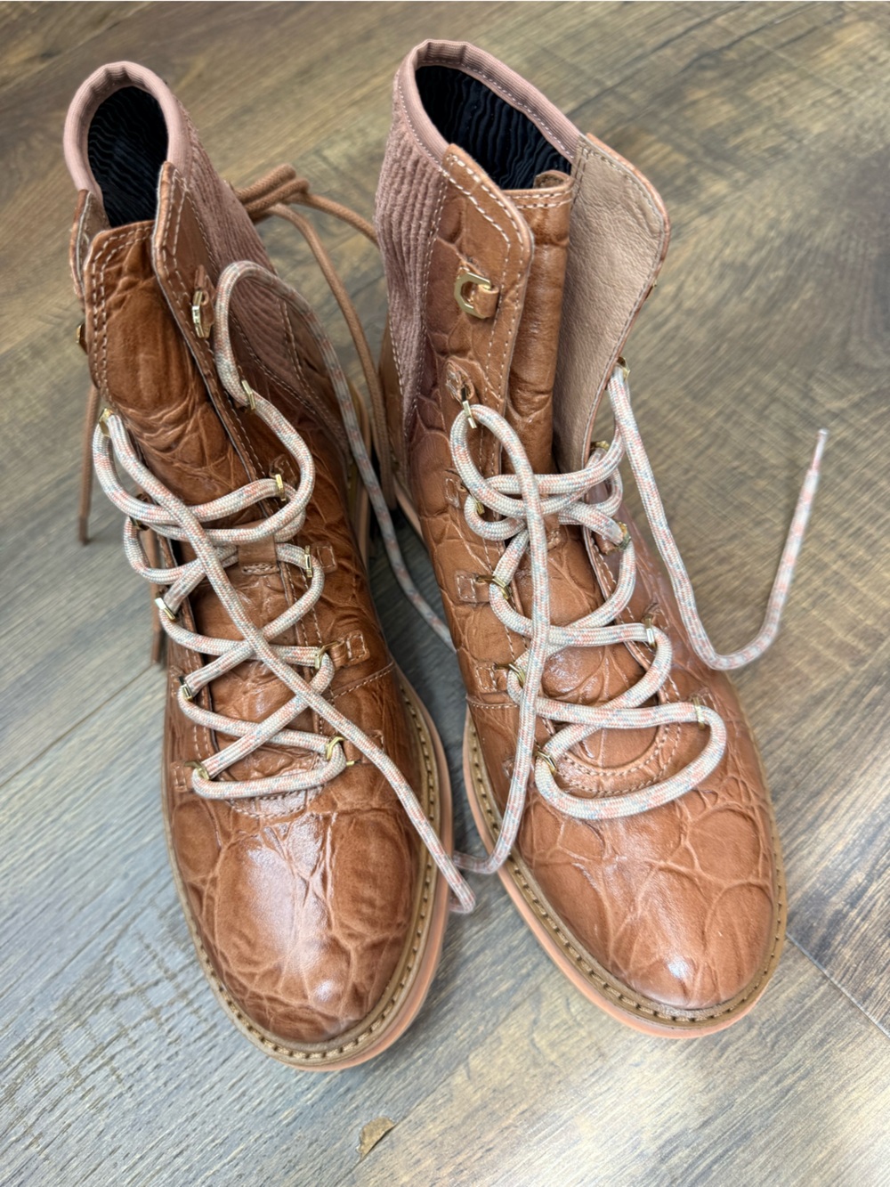 Louise et Cie Cognac Brown Lace-Up Leather Ankle Boots